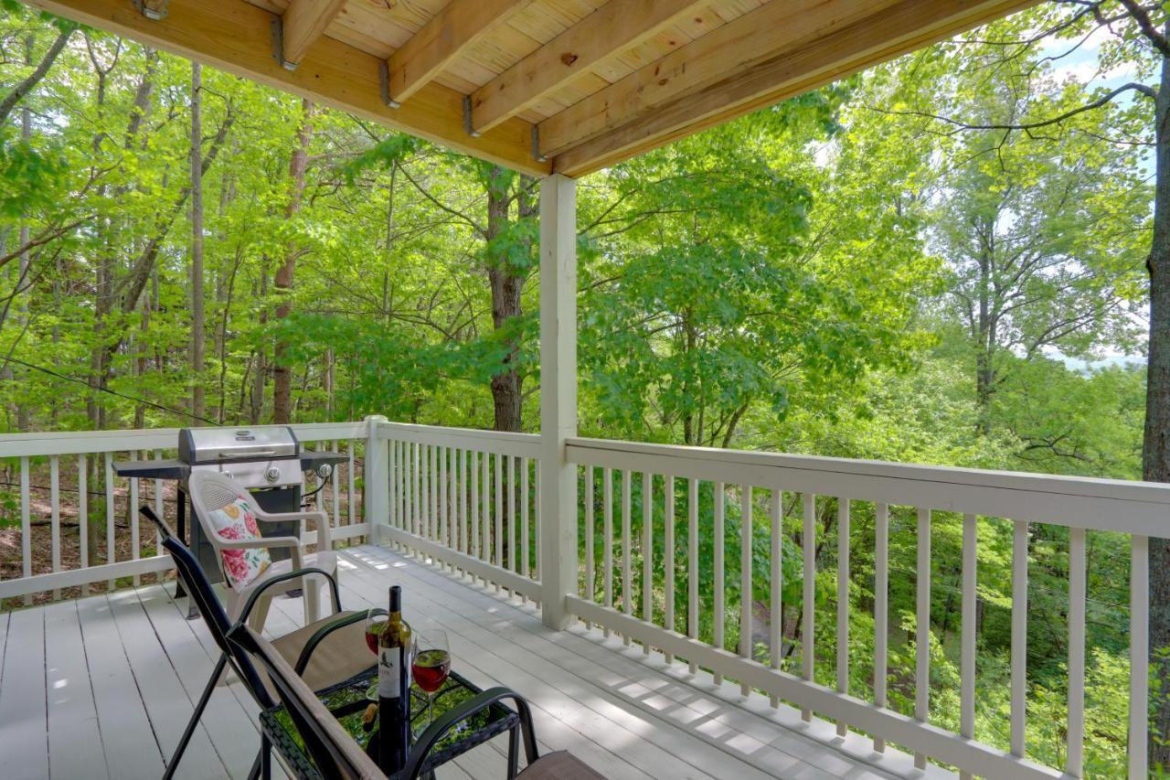 Blue Ridge Getaway With Hot Tub And Seasonal View! Villa Eksteriør bilde
