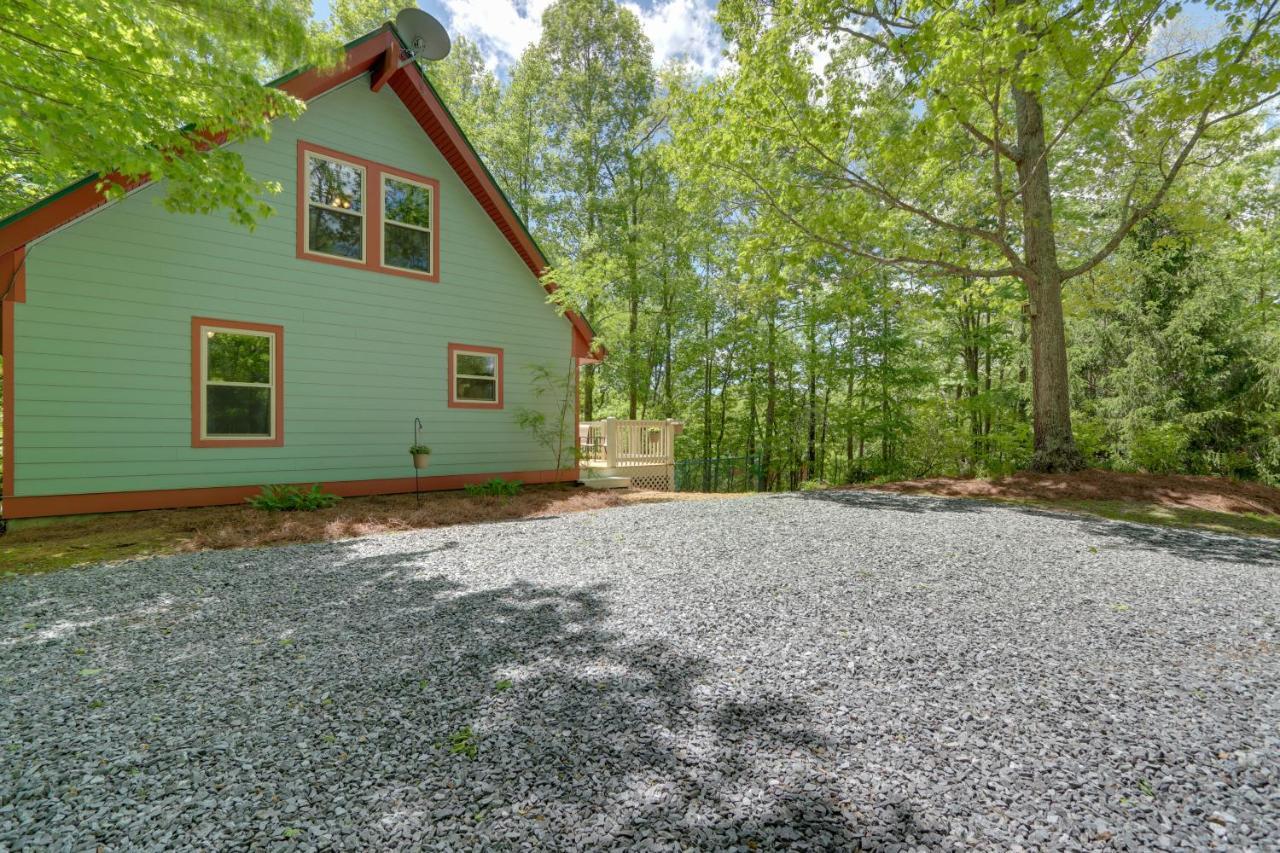Blue Ridge Getaway With Hot Tub And Seasonal View! Villa Eksteriør bilde